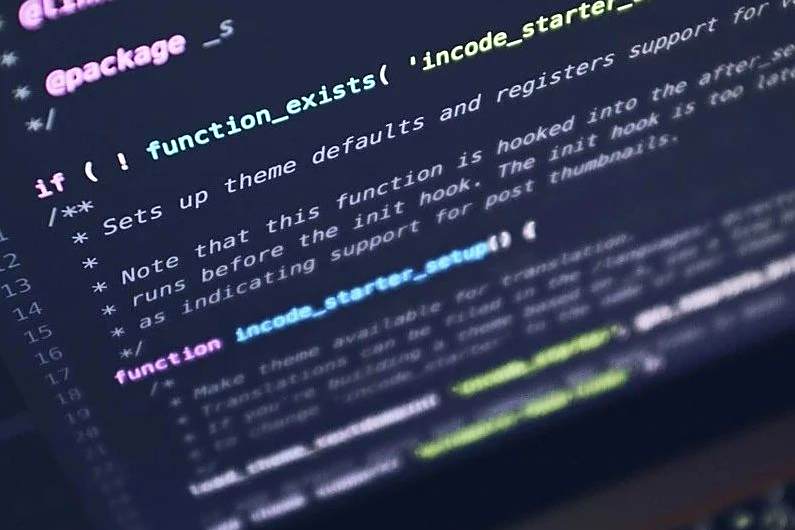 LLM取代的第一个编程语言竟是SQL？网友吵翻天