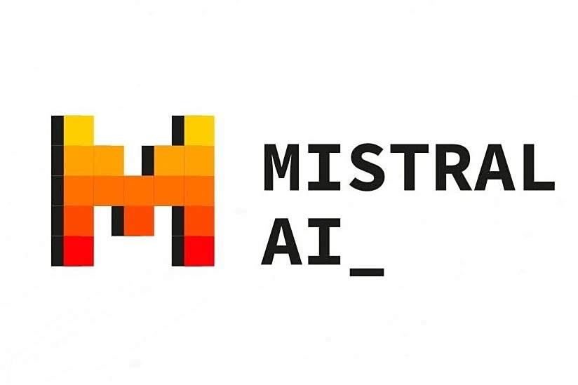 Mistral对标ChatGPT全面升级le Chat，还祭出超大杯多模态模型