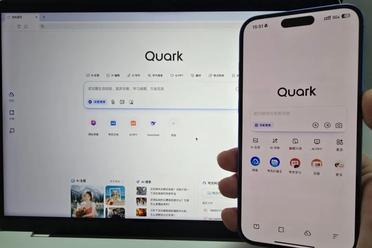 干翻深度思考！2025年首个「高搜商AI」横空出世