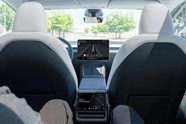 等了十年，特斯拉Robotaxi终于上线！马斯克：仅需4.2美元一口价