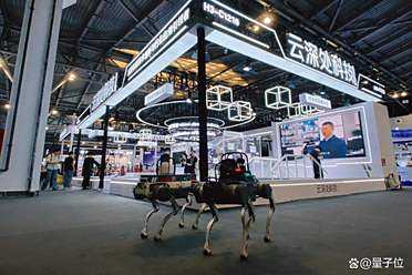 WAIC 2025现场直击：看云深处科技如何将具身智能转化为实际生产力
