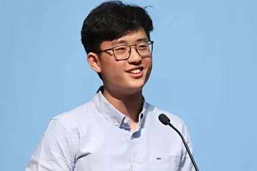 姚顺雨离职OpenAI，「亿元入职腾讯」传闻引爆AI圈，鹅厂辟谣了