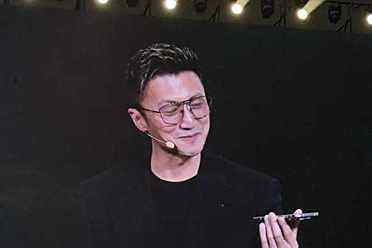 库克人在北京，安卓AiPhone 4499元贴脸开卖！