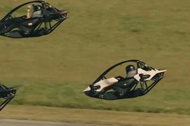 5分钟上手，无照就能飞：91万「空中F1」已经排到了2027