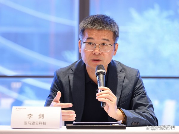 亚马逊云科技的“AI毛坯房”，能解决游戏出海80%需求吗？
