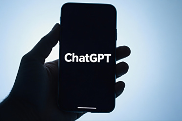 OpenAI更新ChatGPT规则：10月29日起禁止医疗、法律与财务建议