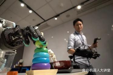 为什么造机器人灵巧手比造人形机器人还难？