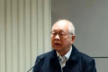 这届清华特奖机器人含量爆表！丘成桐（国内版）现身点评