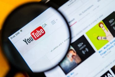 十亿流量瞬间清零！YouTube 永久封禁两大 AI 虚假预告片“鼻祖”频道