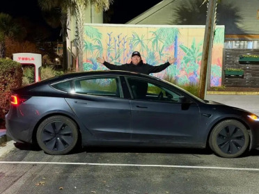 特斯拉FSD首次横穿美国，Model3实现1万英里零干预，马斯克预言兑现了