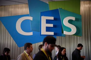 蚂蚁、美团领投2000万美元 A 轮：Looki 携“主动式 AI”领跑 CES2026
