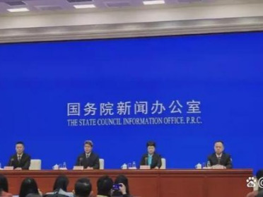 人形整机企业数量超140家，超330款产品亮相，工信部提及这些最新机器人相关动态