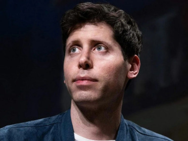 谷歌、Anthropic双重围剿下的OpenAI，正面临「生死抉择」