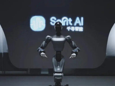 千寻智能完成近20亿融资，顶级资本天团联合押注，估值强势破百亿