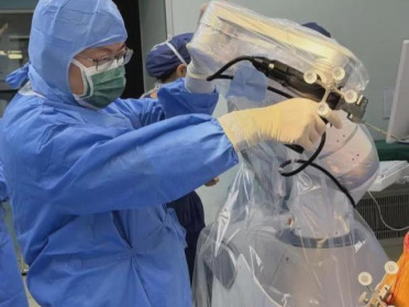 解放军总医院第四医学中心完成首例HX机械臂骨科机器人辅助关节置换术
