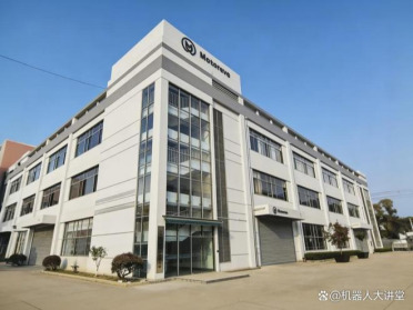 “关节”未来，智造新核：泉智博无锡新工厂投产，加速规模化交付