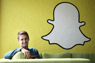Snapchat 上线“AI 赞助 Snap”：支持用户与品牌 AI 代理直接对话