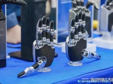 从“造产品”到“抢落地”：2026具身智能产业的六个关键趋势