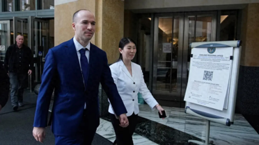 马斯克前女友出庭揭秘：他一边当着OpenAI董事，一边密谋把人挖走