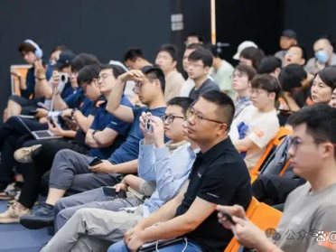 国产GPU组了个开源局，把SGLang等核心开发者都摇来了！