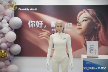 硅基少女再进化：从“像人”到“懂人”，全球首款完全仿生机器人来了！