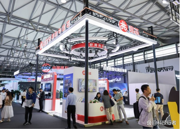 兆芯在MWC上海聊CPU:Agent火了之后，CPU又站到了AI算力链条前排