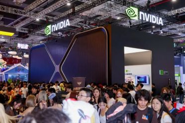 Bilibili World现场，NVIDIA祭出史上最夯“轻薄本”RTX Spark