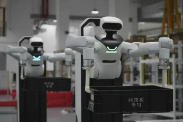 人形机器人不缺身体，想找一份工作