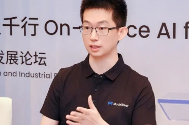 清华系200亿独角兽杀入具身智能！攻破记忆难题，底牌都彻底开源