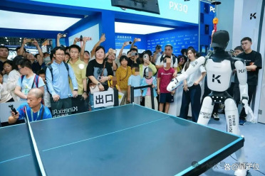 WRC乒乓球局爆火！这家中国具身创业公司，砸出了一套全栈新解法