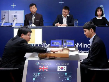 AlphaGo核心作者：十年了，LLM还没学到那场棋局「神之一手」的精华